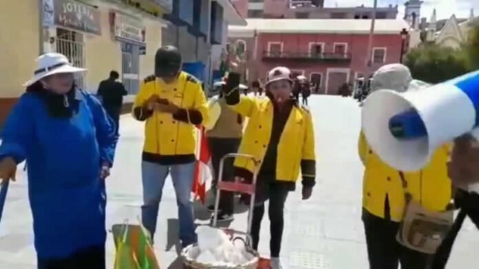 Tamaleros de Puno piden la renuncia de la presidenta Dina Boluarte l Difusion 1