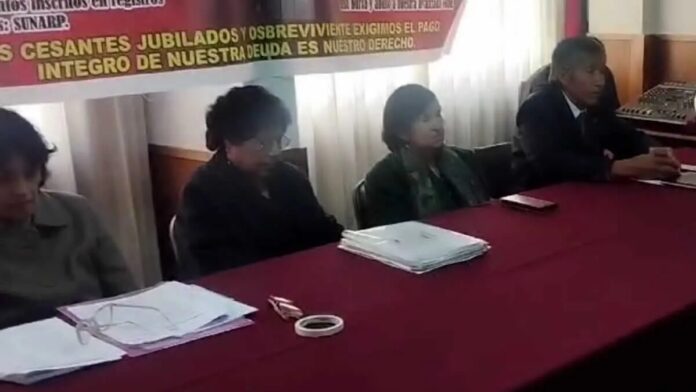 Cesantes de Puno temen desalojo de su local