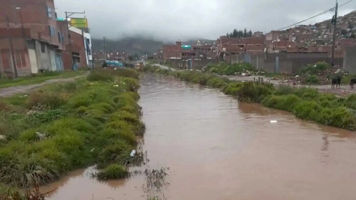 Juliaca: Inundaciones azotan la ciudad y vecinos claman por ayuda urgente
