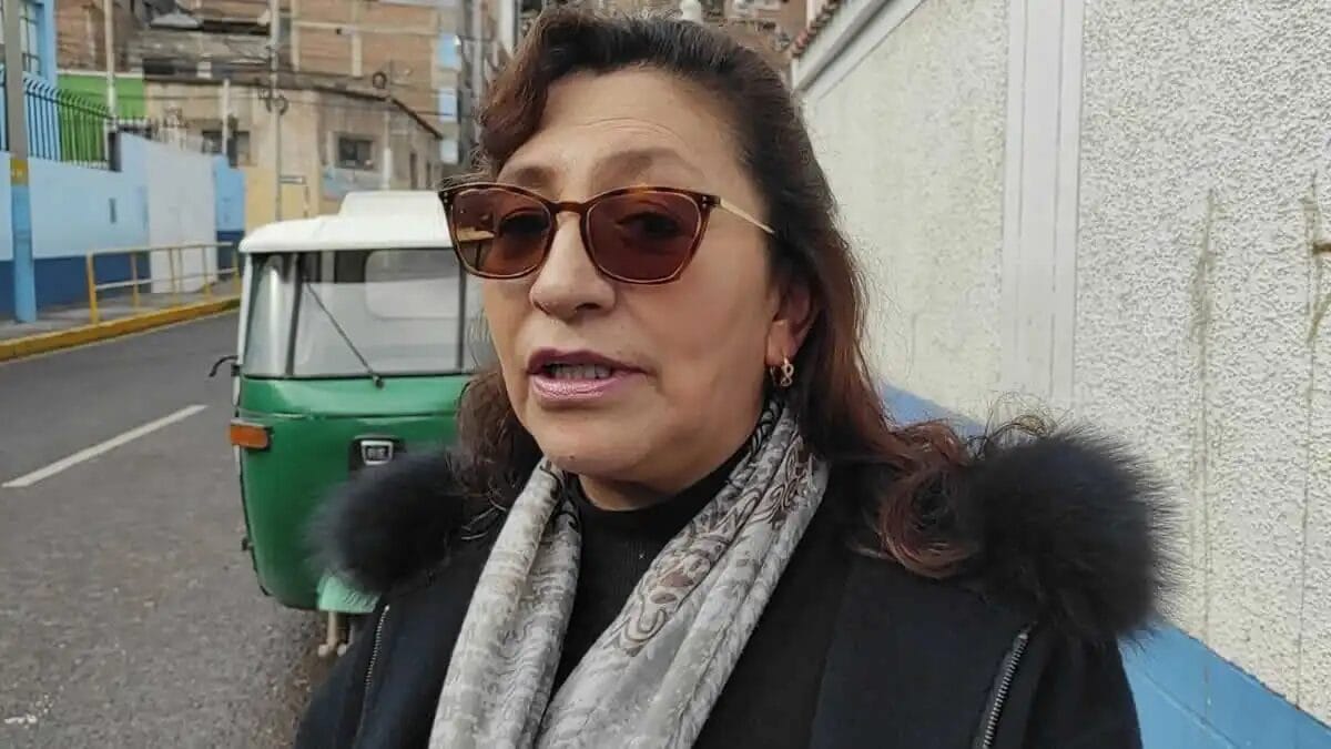 Gerente de San Román evade responsabilidad en polémica por licencias de bares