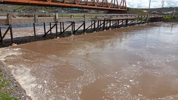 Río Ayaviri alcanza nivel de alerta amarilla: 40 centros poblados en riesgo