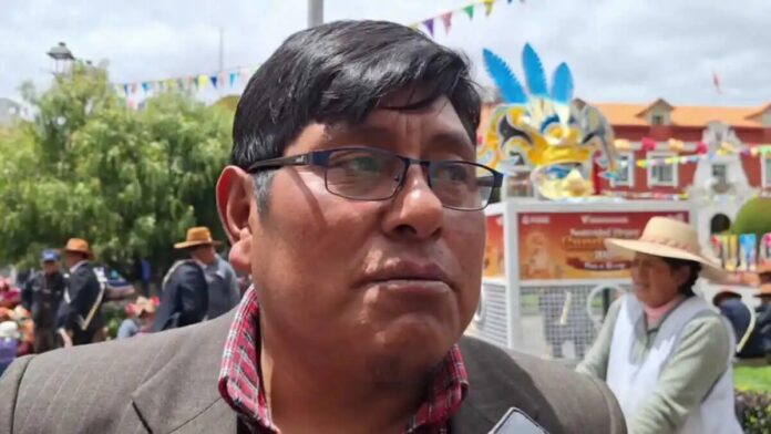 Puno: Pobladores de Coata exigen carretera de 20 km que beneficiará a 5 provincias