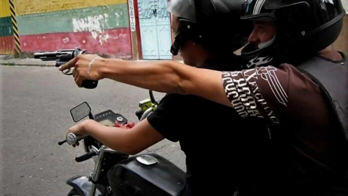 Terror en Juliaca: Banda en moto perpetra alrededor de cinco asaltos armados en menos de una semana