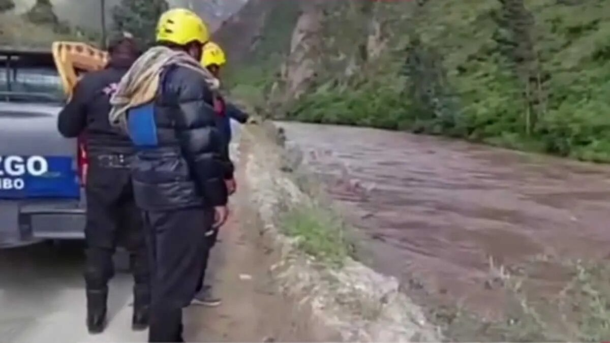Puno: Estado discrimina a la región en búsqueda 3 jóvenes desaparecidos en río Vilcanota