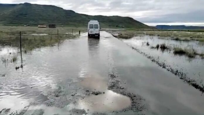 Puno: Desborde Río Malcomayo aísla y afecta familias que piden ayuda