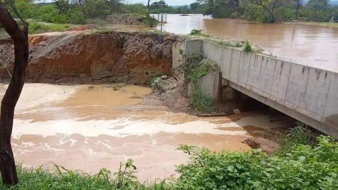 desborde del río Tumbes 0DF