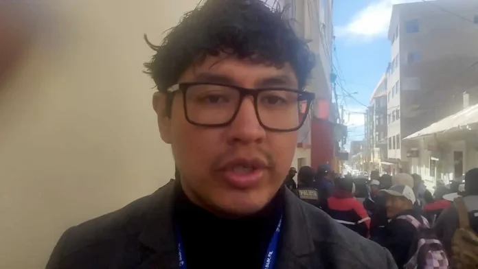 Construcción civil protesta exigiendo pago bajo régimen especial en Puno