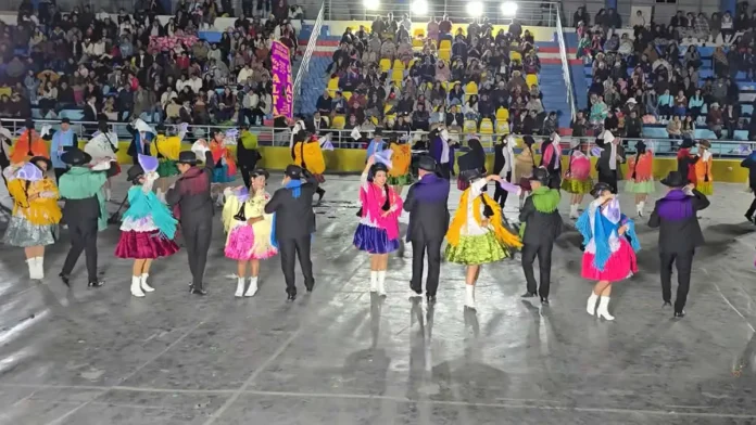Concurso de pandilla puneña en San Román: 3 mil danzarines y 23 asociaciones participantes