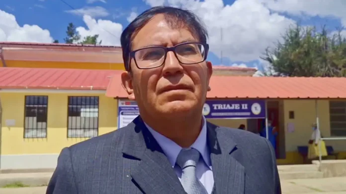 Solo el 38% de instituciones educativas de Puno cuentan con saneamiento físico legal