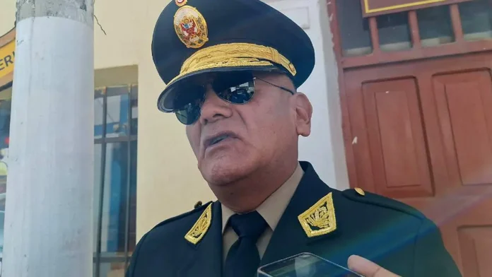 Uno de los siete policías detenidos por asalto en Juliaca tenía antecedentes por tráfico de drogas
