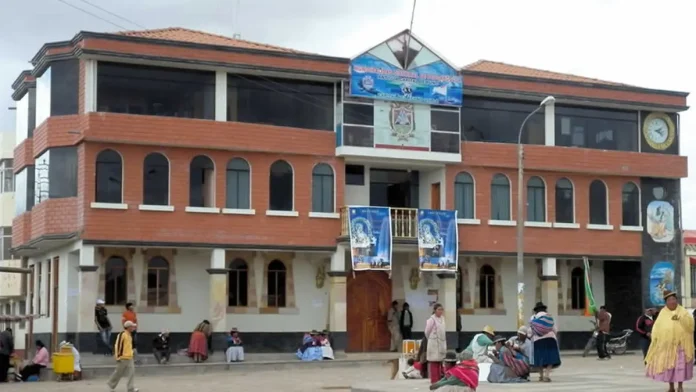 Puno: Municipalidad de Atuncolla inicia trámite para construcción de aulas