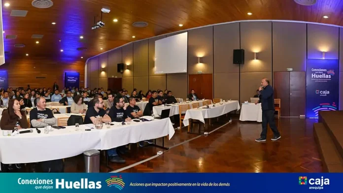 Caja Arequipa realiza taller de negocios en el Sur del Perú
