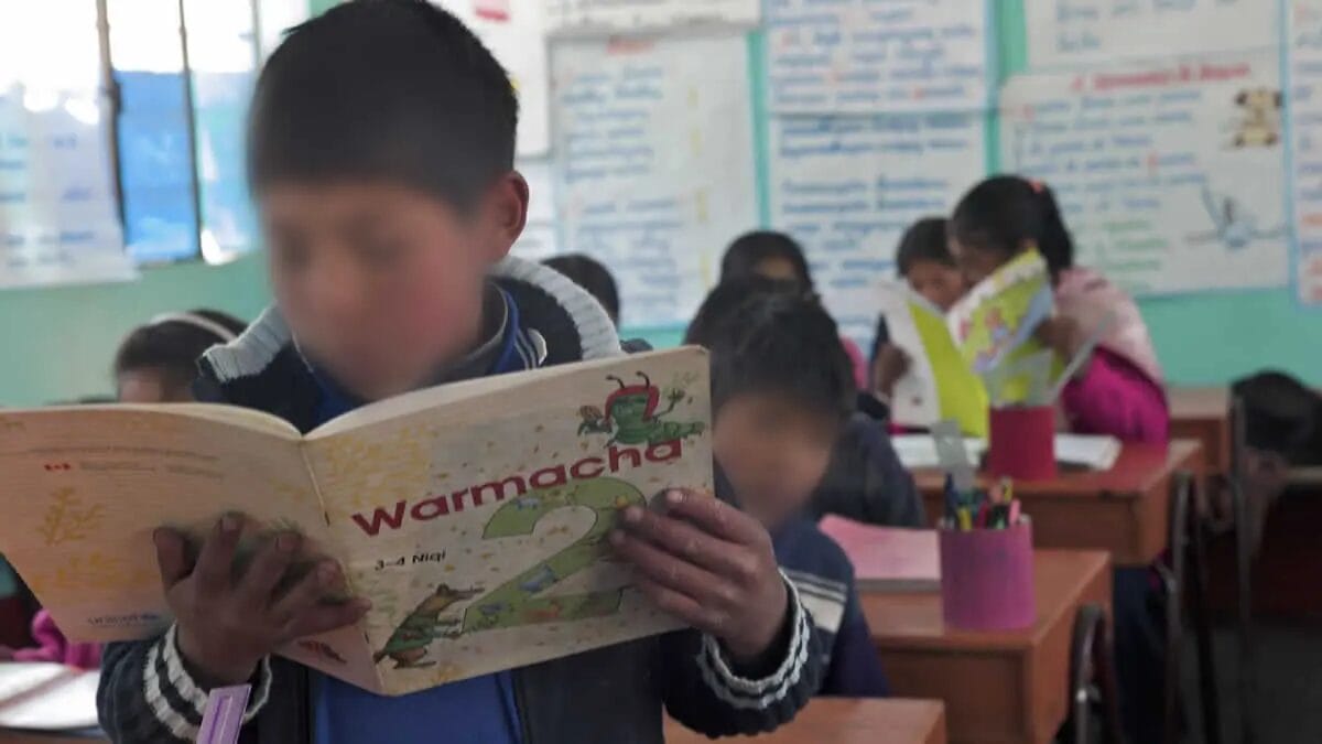 Carabaya: 26 niños sin docente en el distrito Coasa por demora de contrato