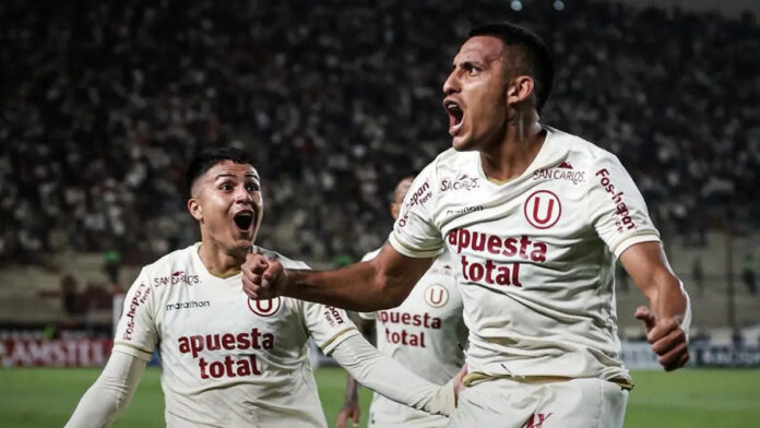 Universitario vence a Barcelona y sube al segundo lugar en Libertadores