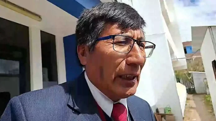 Eduardo aréstegui apaza erpq