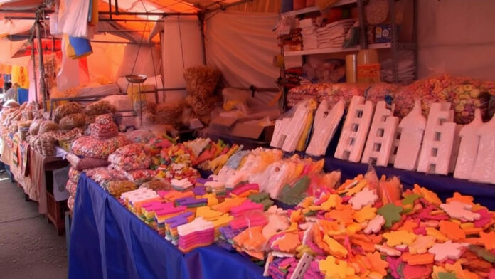 Puno: Comerciantes de Puno denuncian maltrato de funcionaria municipal