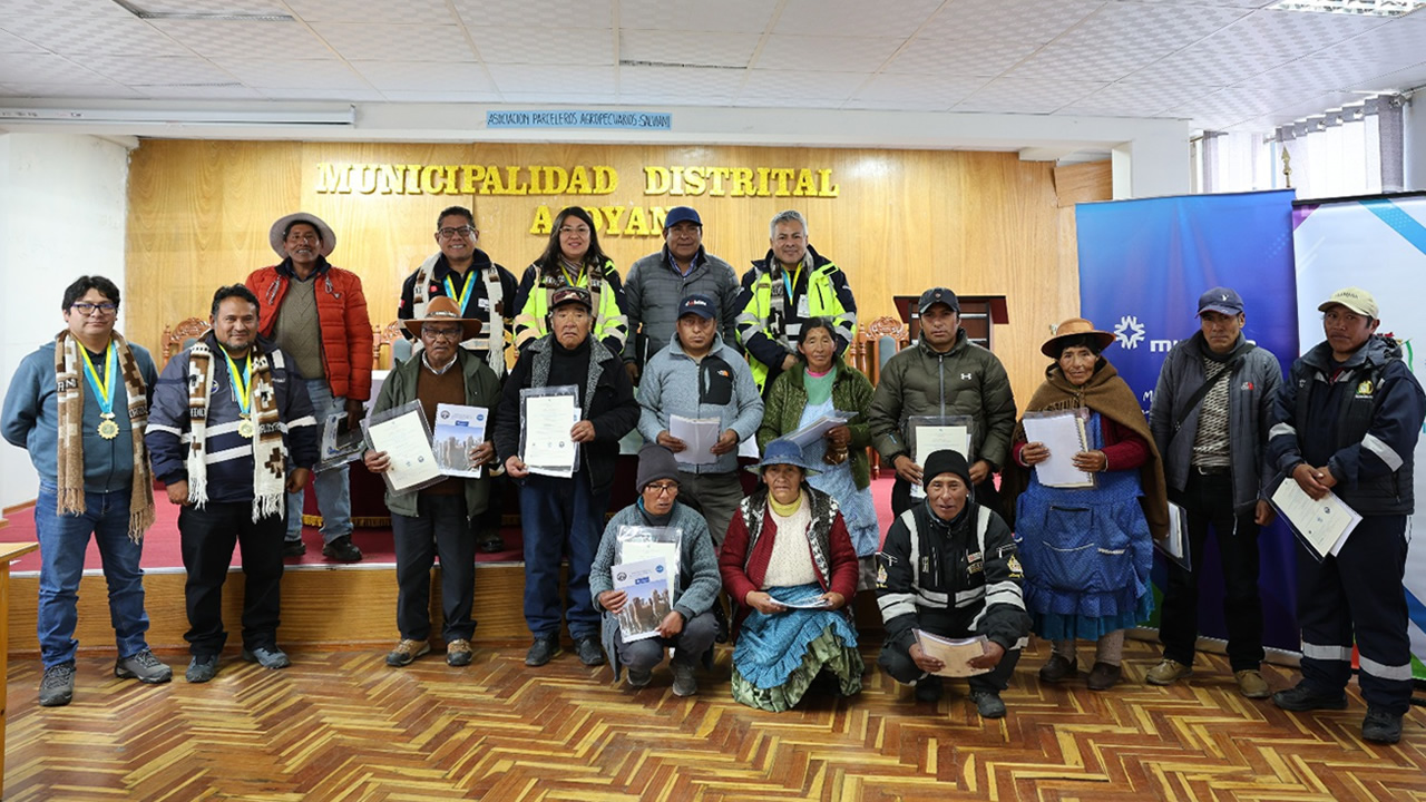 Productores de Puno logran acreditación internacional que transforma la fibra de alpaca