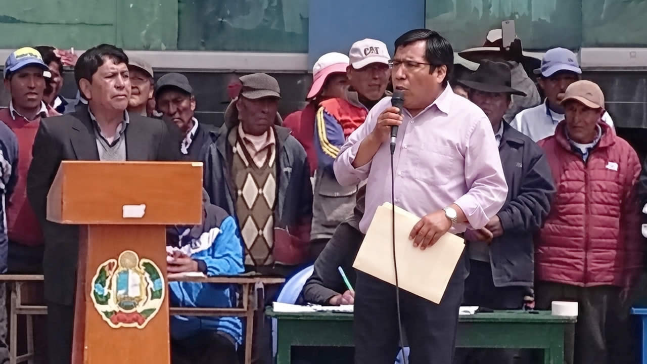 Alcalde electo de El Collao rechaza recibir Plaza de Armas de Ilave por fallas técnicas y observaciones
